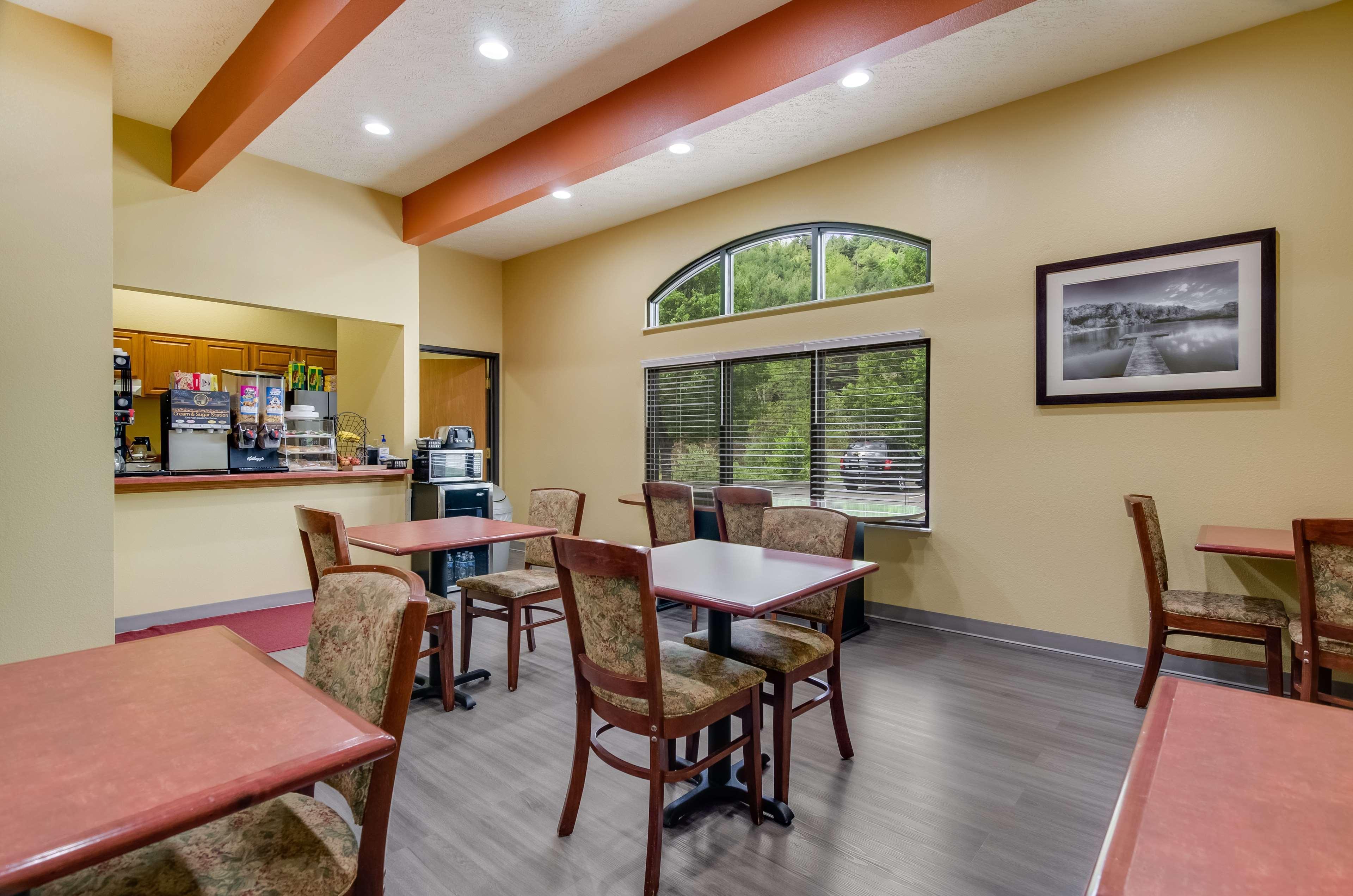 Americas Best Value Inn & Suites Independence Va Экстерьер фото